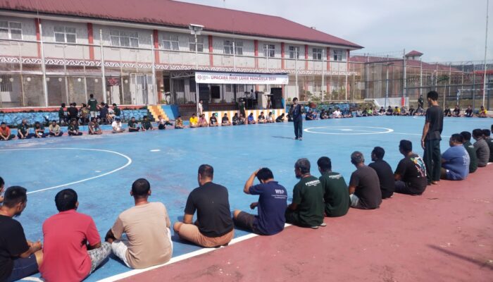 140 WBP Lapas Narkotika Kelas IIA Pematangsiantar Ikuti Program Rehabilitasi Sosial Melaksanakan Senam Bersama
