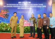 Wali Kota  Launching Penggunaan Kartu Kredit Pemerintah Daerah Kota Pematangsiantar
