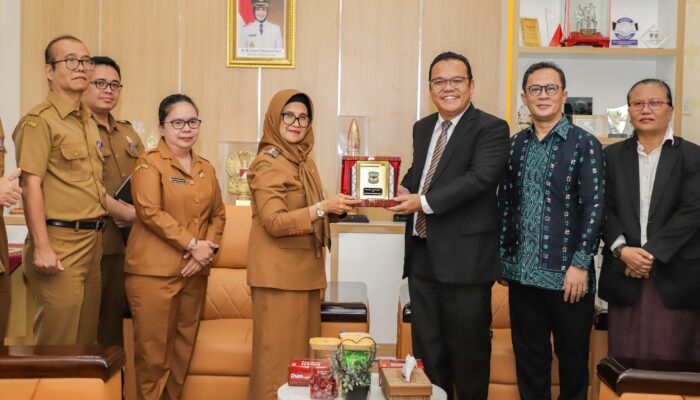 Wali Kota menandatangani Nota Kesepakatan Bersama antara Pemerintah Kota  Pematangsiantar dengan Sekolah Tinggi Theologia  HKBP Nommensen dan Universitas Quality