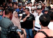 Wali Kota dr Susanti meninjau lokasi kebakaran di Gedung IV Pasar Horas