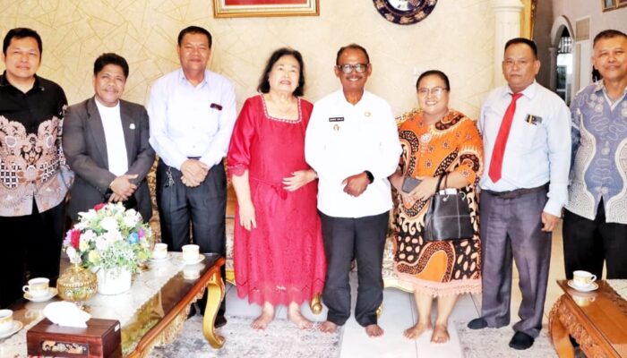 Plt. Bupati Simalungun Terima Audiensi Panitia Hari Reformasi Gereja ke 507 Tahun