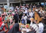 Wali Kota Pematangsiantar dr Susanti Dewayani SpA merayakan Hari Guru Nasional Tahun 2024