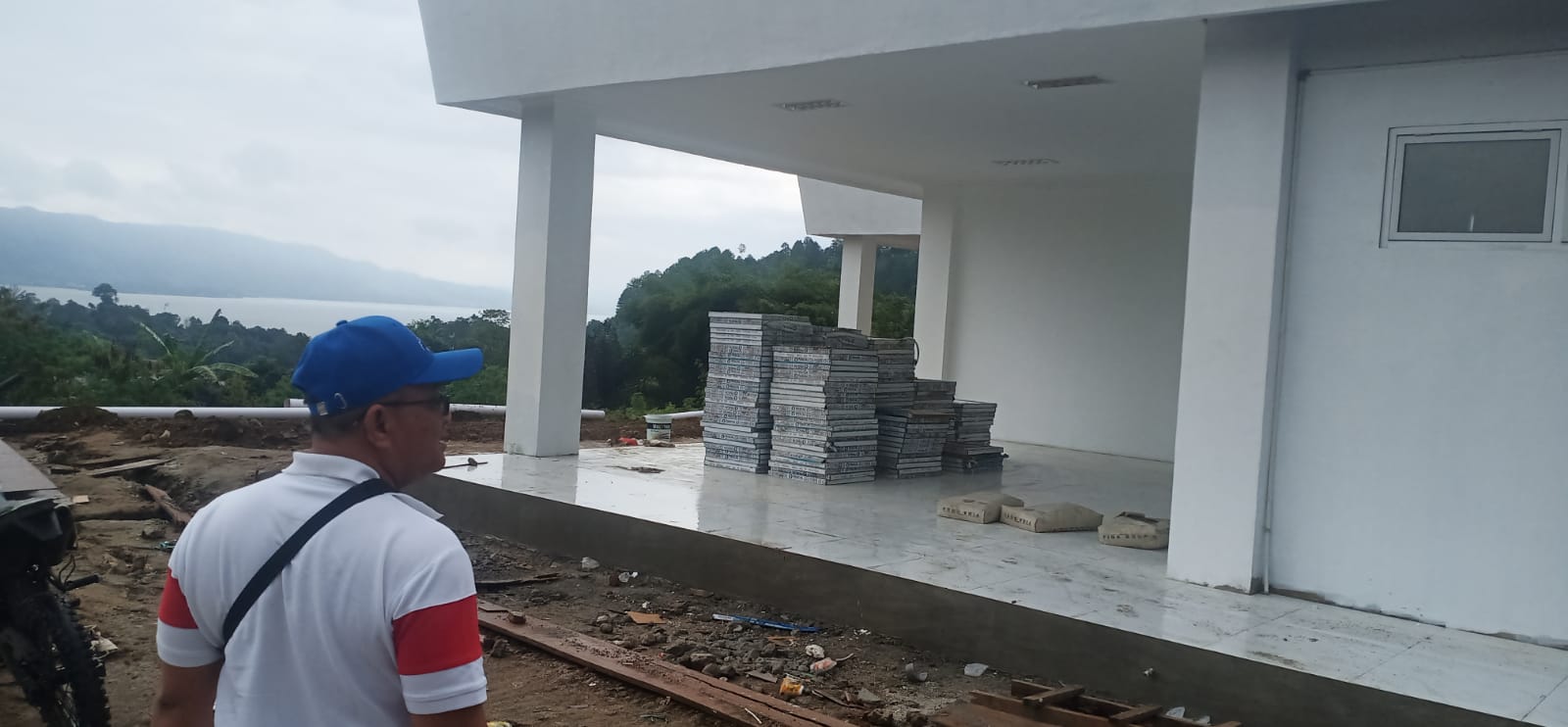 Aneh, Dilarang Jurnalis Lakukan Tugas, Pembangunan Gedung Layanan Rujukan Rumah Sakit Parapat Diduga Ada yang Disembunyikan