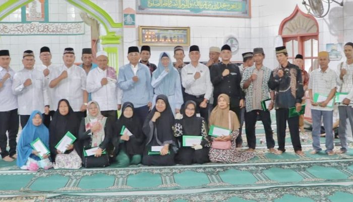 Buka Puasa Bersama Masyarakat, Bupati Simalungun Ajak Berjamaah Membangun Daerah