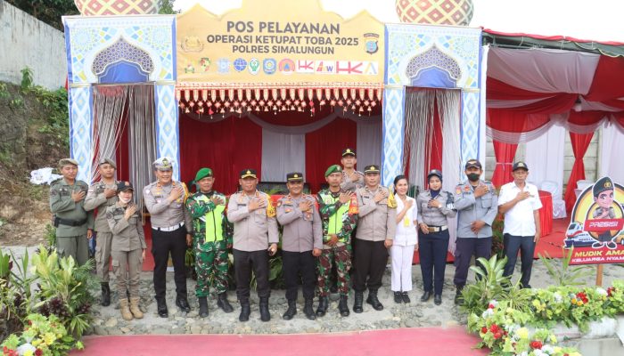 Kapolres Simalungun Tinjau Kesiapsiagaan Pos Pelayanan Pintu Tol Sinaksak pada Operasi Ketupat Toba 2025