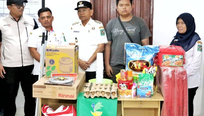 Bupati Simalungun Salurkan Bantuan Logistik dan Atensi Dari Kemensos Sentra Bahagia Medan Kepada Korban Banjir Bandang