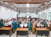 Ketua TP PKK Kota Pematangsiantar Liswati Wesly Silalahi Membuka Pelatihan Dokter Kecil