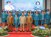 Wali Kota Pematangsiantar, Ketua Pembina TP PKK Kota Pematangsiantar Wesly Silalahi Melantik Ketua TP PKK Kota Pematangsiantar Ny Liswati Wesly Silalahi