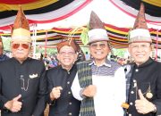 Bupati Simalungun dan Ketua TP PKK Hadiri Peresmian Monumen Raja Sang Naualuh Damanik