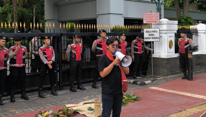 Mahasiswa Siantar Bergerak! Kepung Mabes Polri, Tuntut Wali Kota Wesli Silalahi Ditangkap