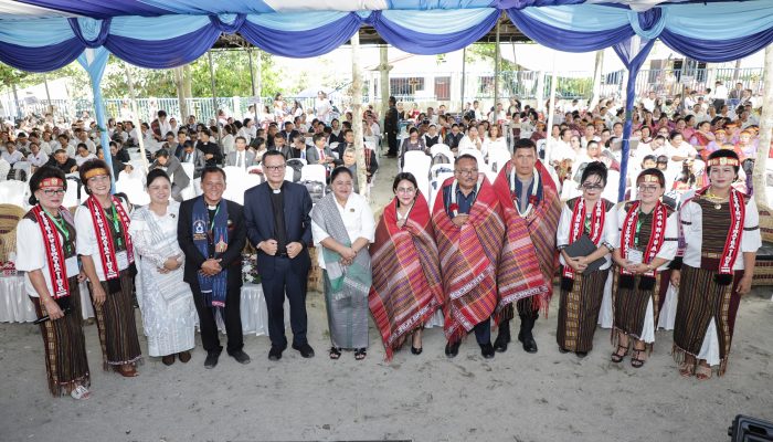 Ketua TP PKK Kota Pematangsiantar Ny Liswati Wesly Silalahi Ibadah dan Perayaan Paskah HKBP Distrik V Sumatera Timur 