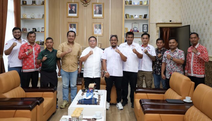 Wali Kota Pematangsiantar Wesly Silalahi  Sambut  Pengurus KONI 