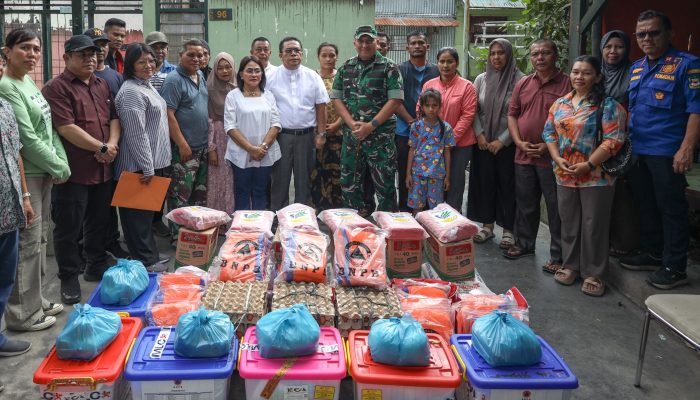 Wali Kota Pematangsiantar Tinjau Lokasi Kebakaran di Perumahan Rindam I/BB, Serahkan Bantuan kepada Korban