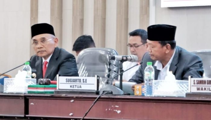 Menuju Simalungun Maju, Bupati Anton Achmad Saragih Sampaikan Nota Pengantar Rapendra RPJMD  2025- 2029  di Rapat Paripurna DPRD