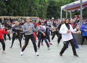 Wakil Wali Kota Pematangsiantar Herlina Bersama Kapolres AKBP Sah Udur Sitinjak Meriahkan  Car Free Day