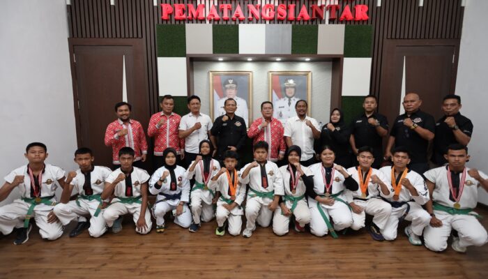 Wali Kota Wesly Silalahi Dukung Penuh Atlet Tarung Derajat Pematangsiantar: Raih Prestasi, Jauhi Narkoba