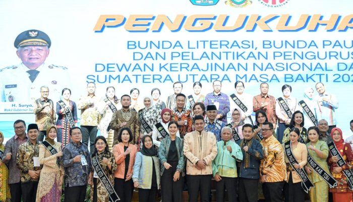 Ny Liswati Wesly Silalahi Resmi Dikukuhkan sebagai Bunda PAUD dan Bunda Literasi Kota Pematangsiantar