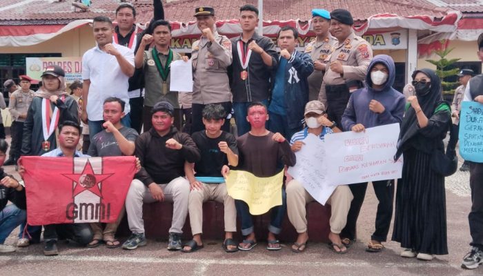 Dairi Darurat! Mahasiswa dan Pemuda Kibarkan Bendera One Piece, Desak Pemerintah Berantas Narkoba dan Tutup Tempat Hiburan Malam