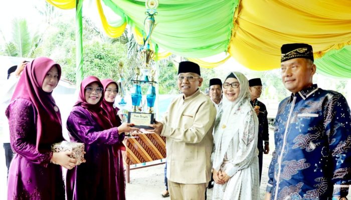 Peringatan Maulid Nabi di Sidamanik-Panei, Bupati Simalungun Ajak Orang Tua Didik Anak