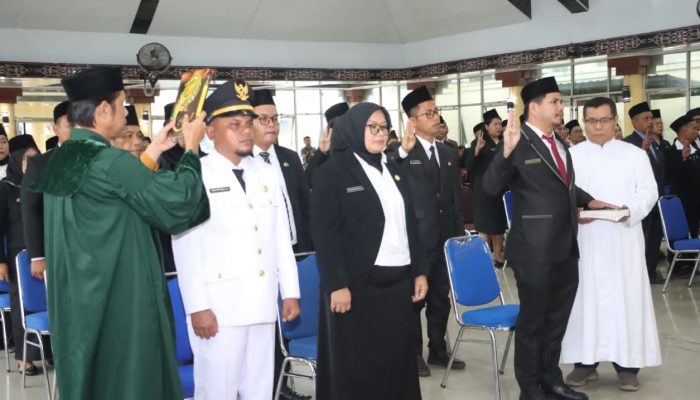 Bupati Dairi Lantik Pejabat Baru: Jaga Kekompakan, Tulus Mengabdi untuk Masyarakat