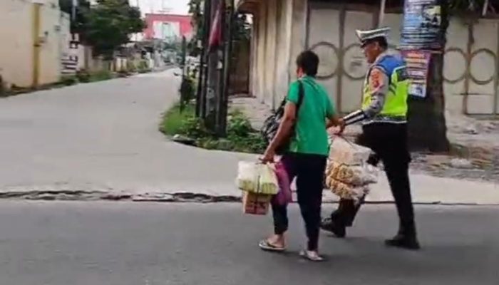 Polantas Menyapa Pagi Hari, Polres Simalungun Hadirkan Rasa Aman di Jalan Raya 