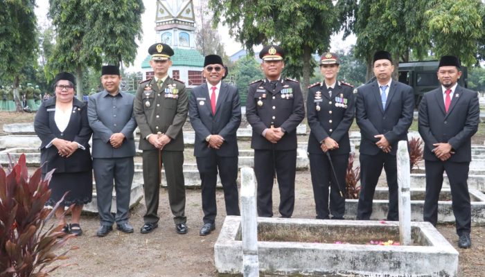 Kapolres Simalungun Ikuti Ziarah Nasional dan Tabur Bunga Peringatan HUT TNI ke-80