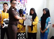 Jaksa Masuk Sekolah, Kejati Kepri Tanamkan Kesadaran Hukum bagi Pelajar SMKN 8 Batam