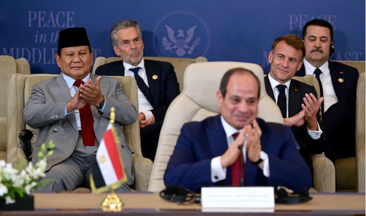 Presiden Republik Indonesia Prabowo Subianto menghadiri Konferensi Tingkat Tinggi (KTT) Perdamaian Sharm El-Sheikh yang digelar di International Congress Centre, Sharm El-Sheikh, Republik Arab Mesir, pada Senin, 13 Oktober 2025. Foto: BPMI Setpres