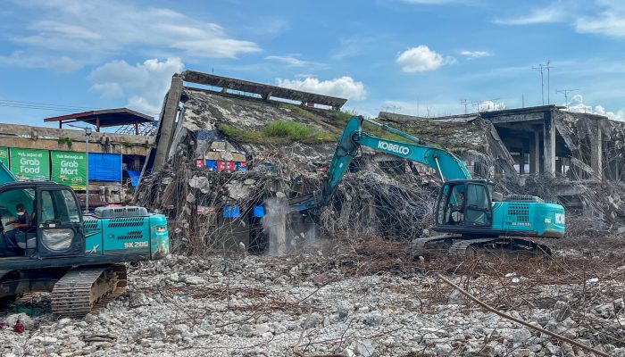 Gedung IV Pasar Horas Dirobohkan, Pekerjaan Capai 55 Persen