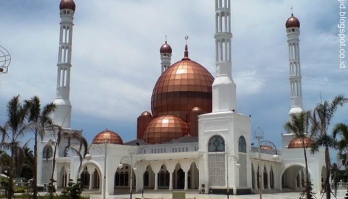 Menjelajahi Kabupaten Rokan Hilir: Pesona Alam, Budaya, dan Wisata Religi di Ujung Barat Riau