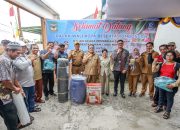 Wali Kota Pematangsiantar Salurkan Bantuan Bibit Cabai untuk Tingkatkan Produksi 