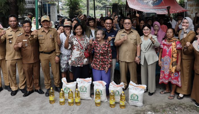 Wali Kota Pematangsiantar Tinjau Penyaluran Bantuan Pangan untuk 13.764 PBP