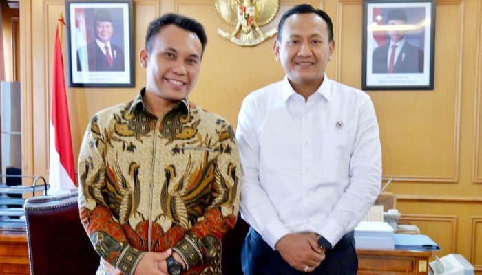 Wakil Bupati Simalungun Bahas  Pemanfaatan Hutan Bersama Wakil Menteri Kehutanan