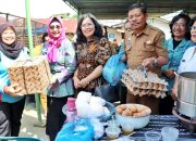 Ny. Darmawati Anton Achmad Saragih Beri Semangat Kepada  Kampung Keluarga Berkualitas