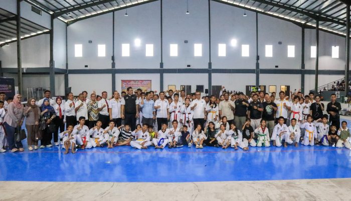 Wali Kota Siantar Apresiasi Antusias Pelajar di Kejuaraan Taekwondo 2025
