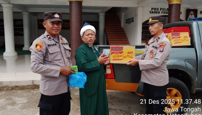 Polsek Tanah Jawa Salurkan Bantuan Korban Bencana Lewat Tuan Guru Batak