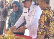 Usai Upacara Hari Desa Nasional ke-60, Pemdes N.6 Aek Nabara Gelar Pemotongan Tumpeng