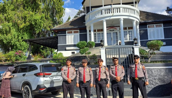 Polres Simalungun Gelar Patroli Humanis di Kawasan Wisata Parapat