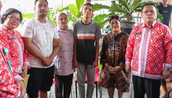 Wali Kota Siantar Jenguk Penyandang Disabilitas Korban Pengeroyokan