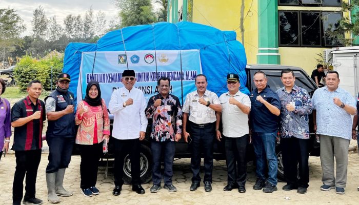 Bupati Simalungun Salurkan Bantuan Kemanusiaan untuk Korban Banjir Aceh Tamiang