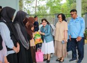 Ketua TP PKK Pematangsiantar Hadiri Punggahan di Dishub, Santuni Anak Yatim