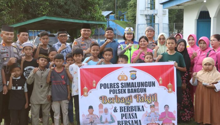 Safari Ramadhan, Polres Simalungun Bagi Takjil dan Buka Puasa Bersama di Perkebunan Bukit Maraja