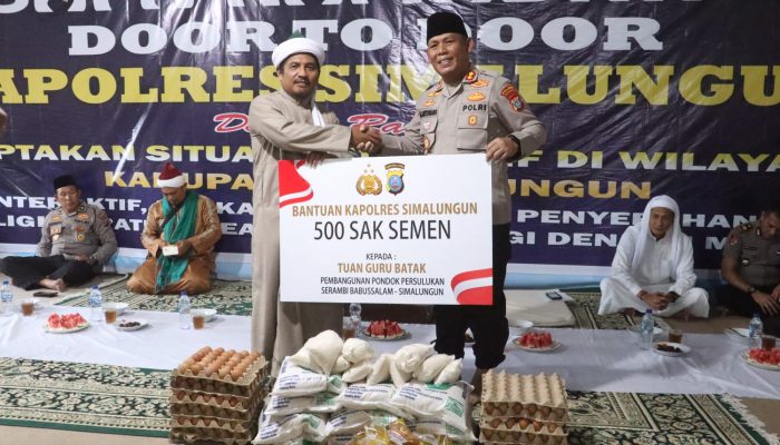 Kapolres Simalungun Santuni Santri dan Buka Puasa di Pondok Pesulukan