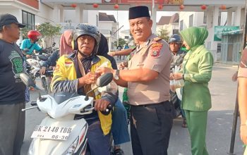 TNI-Polri Simalungun Kompak Tebar Takjil Ramadan