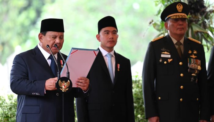 Wapres Gibran Dampingi Presiden Prabowo Pimpin Pemakaman Try Sutrisno di TMP Kalibata