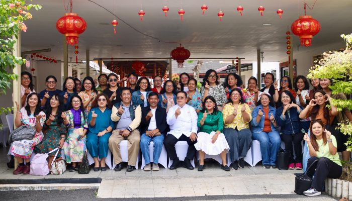 Wali Kota Siantar Jamu Tim Paduan Suara HKBP Jati Waringin di Rumah Dinas