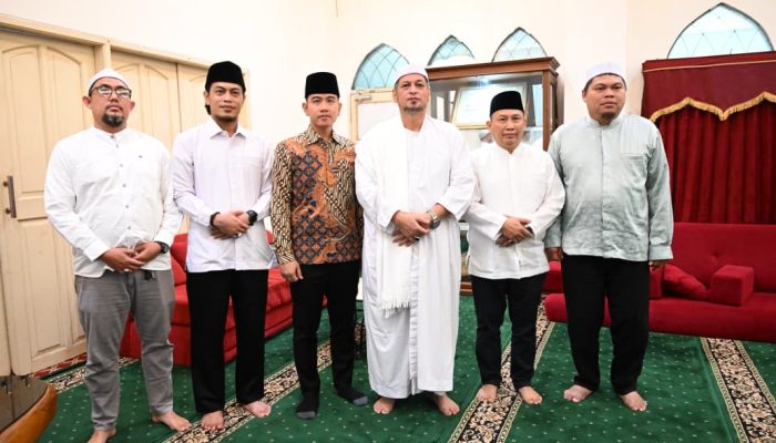 Wapres Gibran Silaturahmi ke Ulama Kwitang Jelang Lebaran