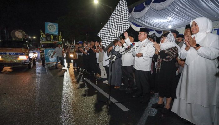 Wali Kota Pematangsiantar Lepas Pawai Takbir Keliling Sambut Idul Fitri 1447 H