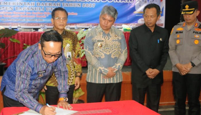 Bupati Taput Tekankan Akselerasi Ekonomi dan Penguatan SDM pada Musrenbang RKPD 2027