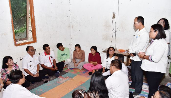 Wabup Samosir Kunjungi Rumah Duka, Tegaskan Bukan karena Ekonomi
